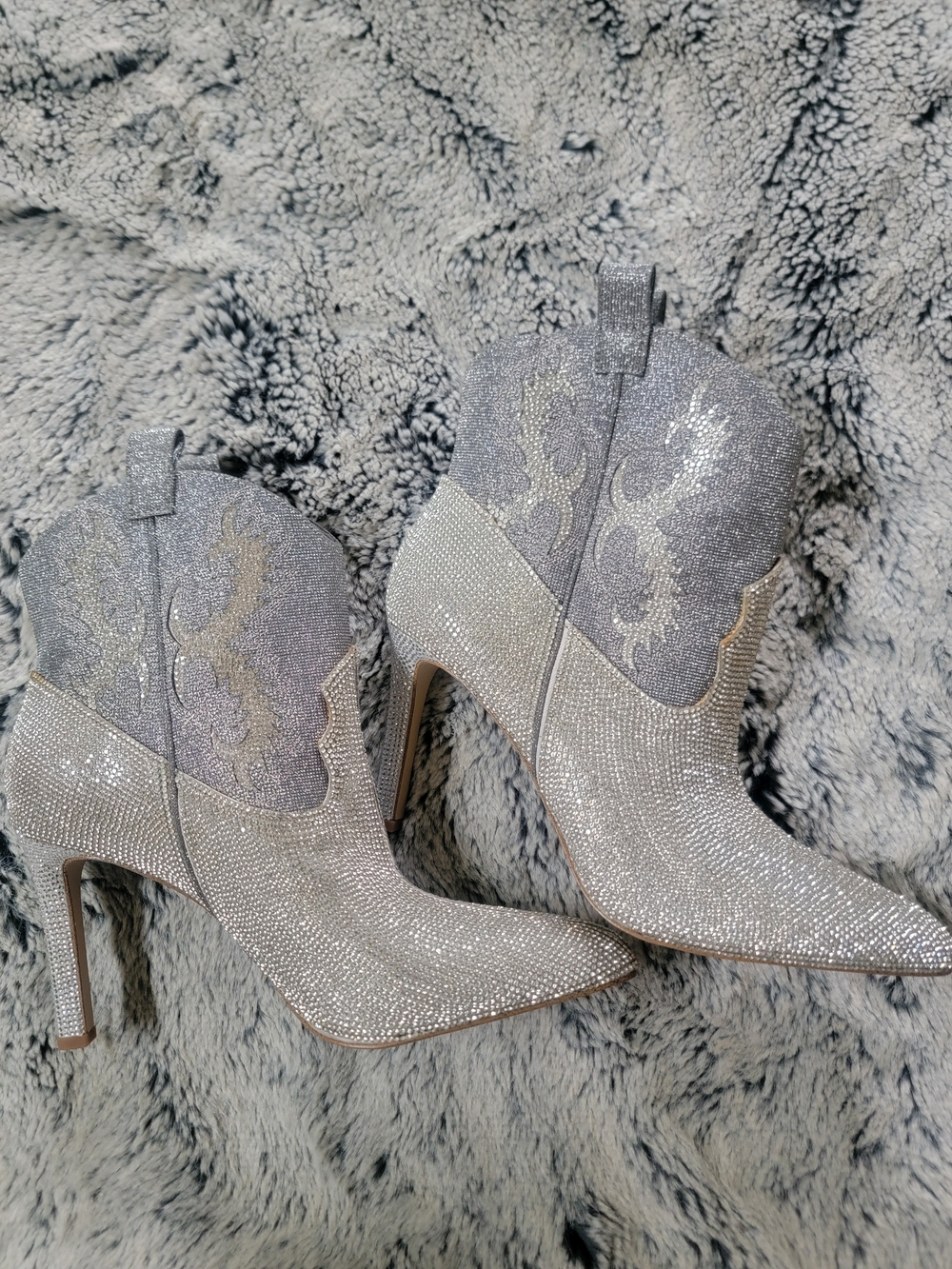 Gianni Bini Sparkling Silver Western Ankle Boots Sz 9 - Picture 2 of 8